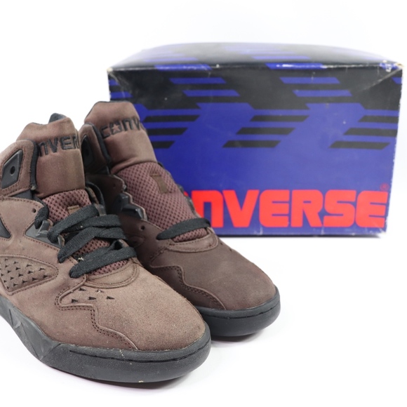 NEW VTG 90s Converse Leather Basketball Shoes main image 4